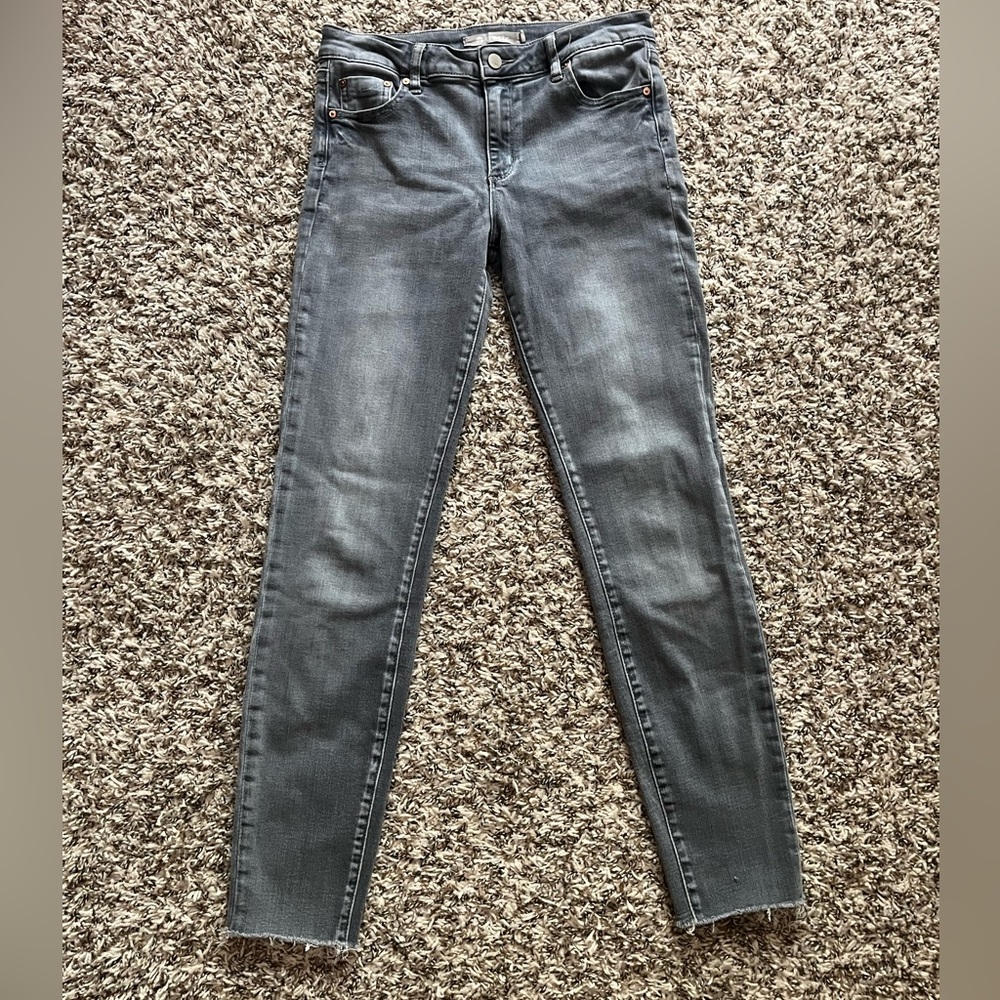 3/$30 tractr Jeans